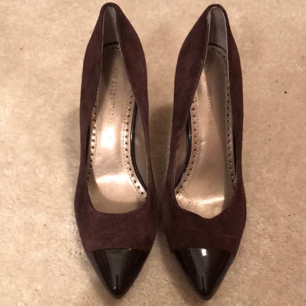 Brown suede pump
